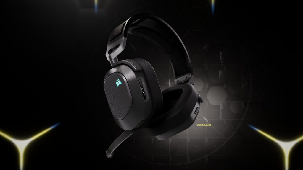 후면과 이어컵이 보이는 CORSAIR HS80 v2 MAX WIRELESS 무선 게이밍 헤드셋