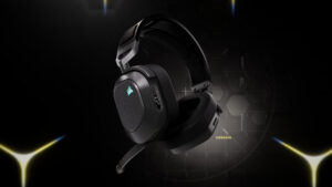 후면과 이어컵이 보이는 CORSAIR HS80 v2 MAX WIRELESS 무선 게이밍 헤드셋