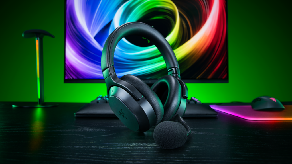 붐 마이크를 장착한 Razer Barracuda V2 Pro 무선 헤드셋