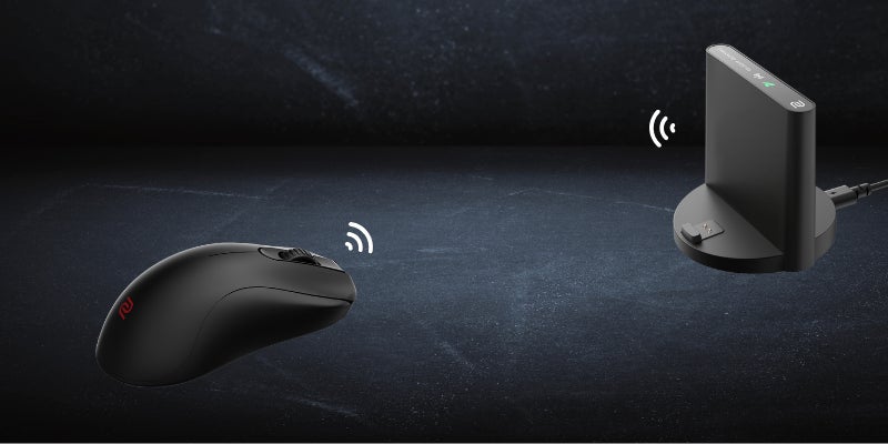 ZOWIE ZA13-DW 등 DW 계열용 4K 강화 무선 수신기와 충전 거치 구조를 설명하는 제조사 자료